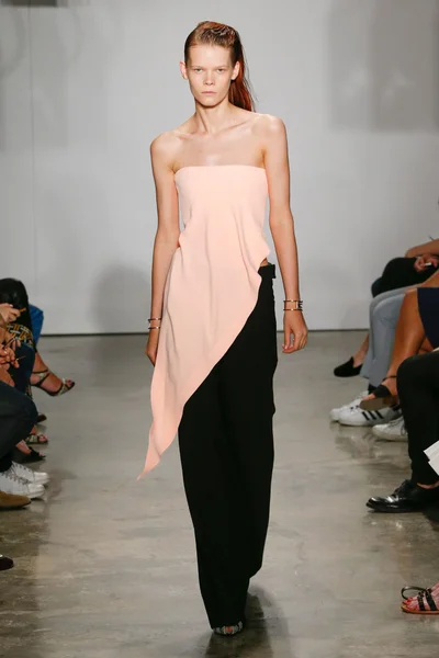 Look 22